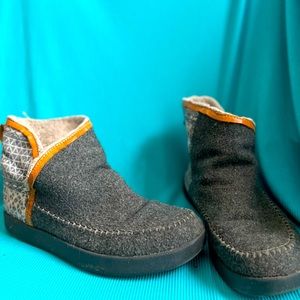 Sanuk Ankle Boots